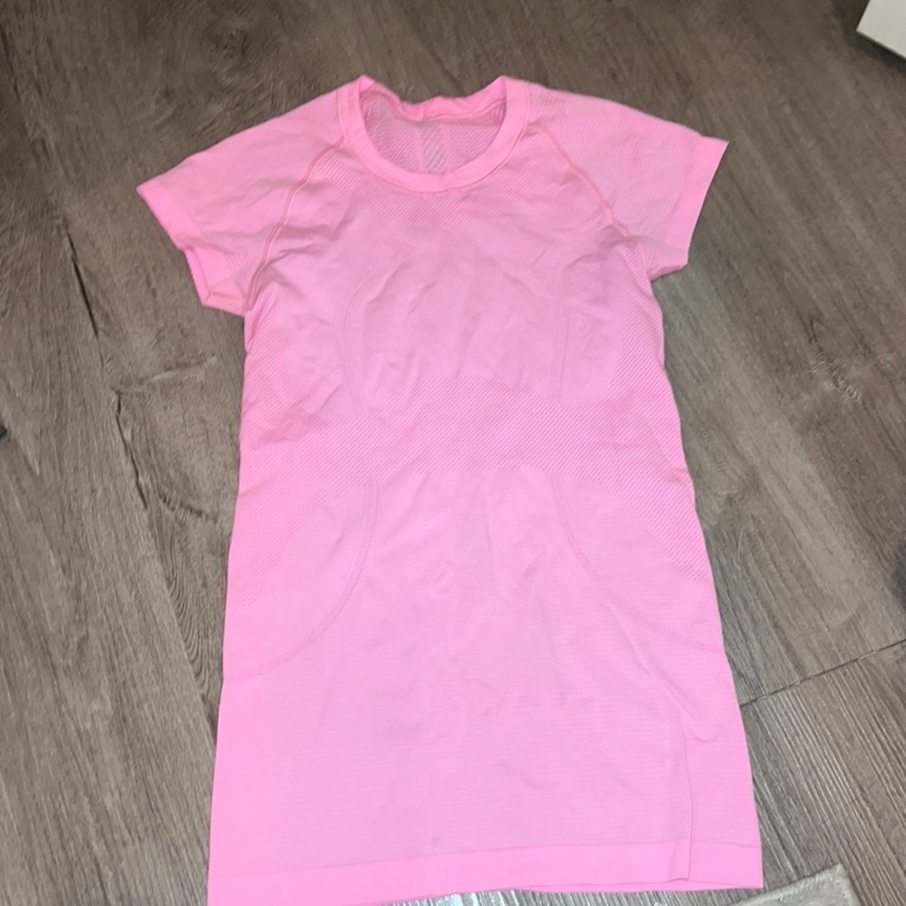 Pink lululemon shirt